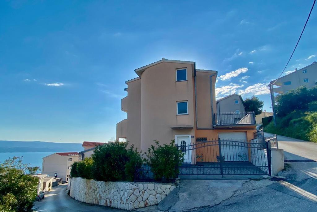 Panorama Apartment Jakov オミシュ エクステリア 写真